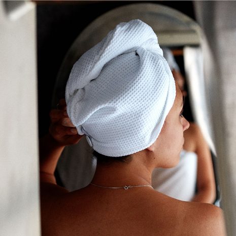 Hairwrap_1-1.jpg Hairwrap_1-1.jpg